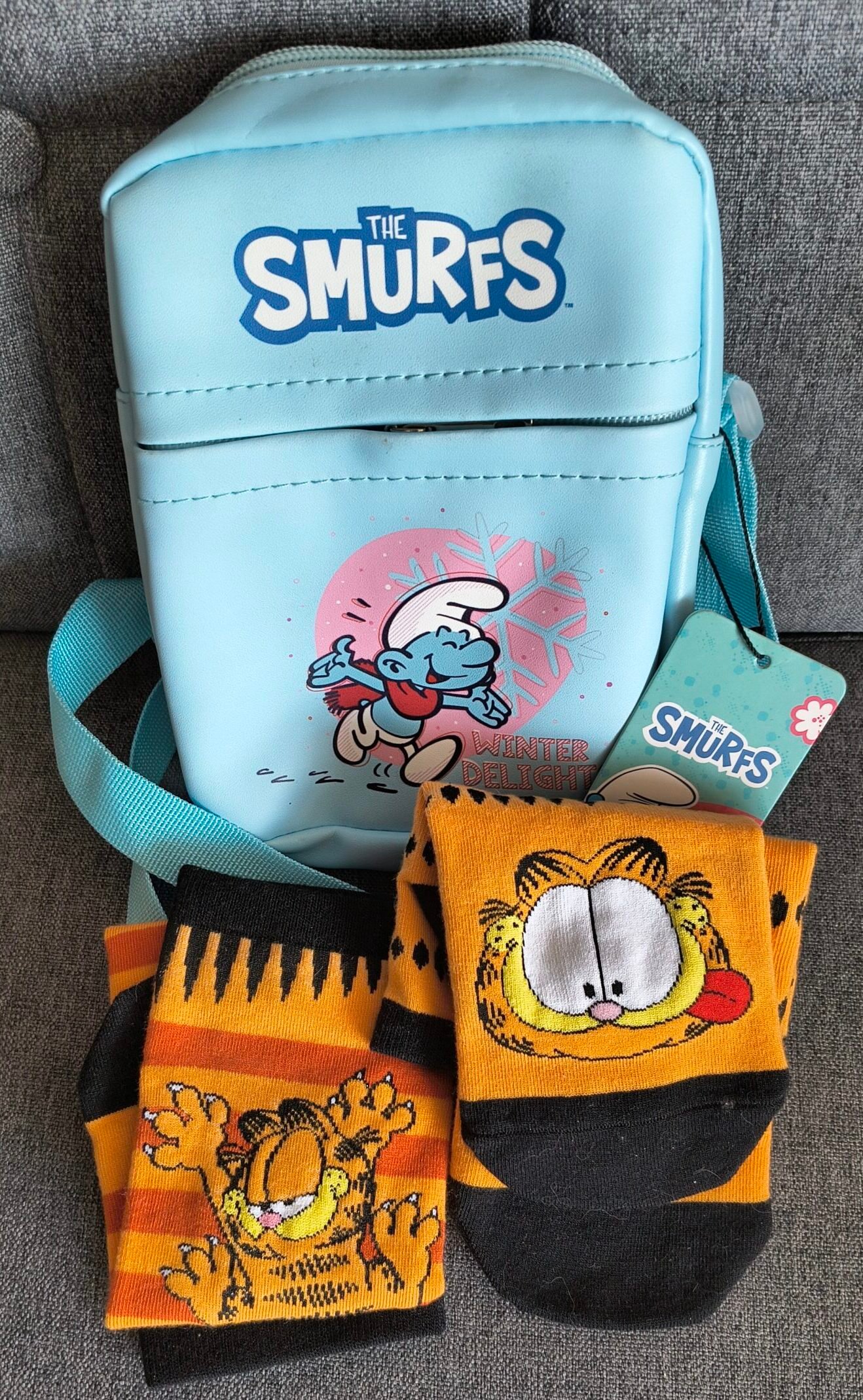 IMG_20260716_114755250_HDR the smurfs crossbag with free garfield socks - Image 1